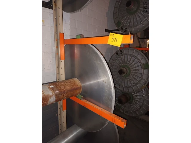 Lot 528 - draagarmstelling - afbeelding 2 van  4