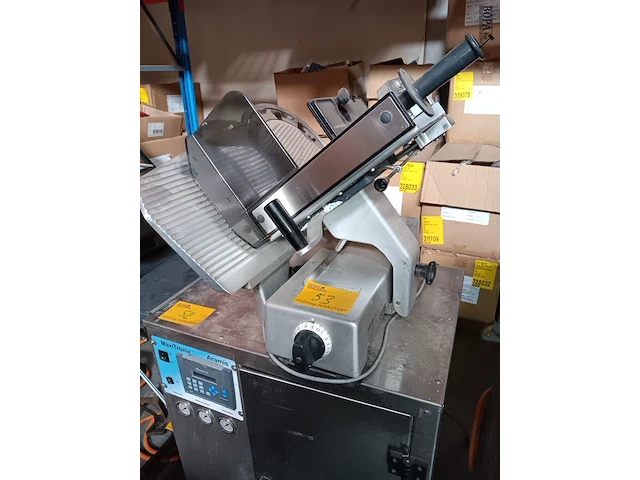 Lot 53 - bizerba vleessnijmachine - afbeelding 1 van  4
