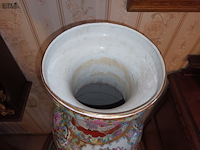 Lot 53 - chinese vaas - afbeelding 4 van  5