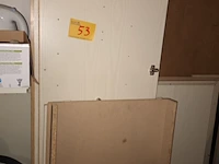 Lot 53 - kleerkast - afbeelding 1 van  3