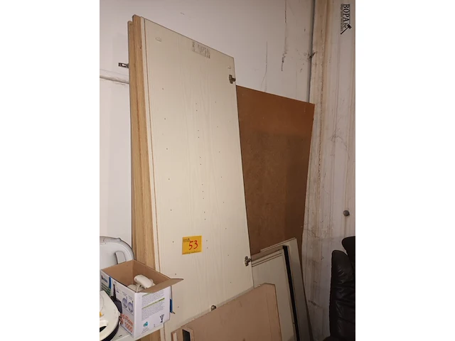 Lot 53 - kleerkast - afbeelding 2 van  3