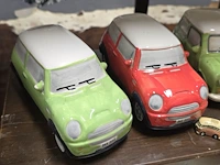 Lot 53 - volkswagen auto's 4 stuks en een mini mini - afbeelding 2 van  4