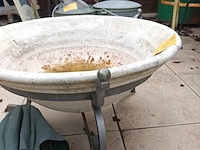 Lot 531 - tuinschaal - afbeelding 3 van  4