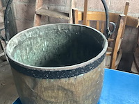 Lot 534 - laddertje, stoelen, campingtafel, ketel koper - afbeelding 2 van  8