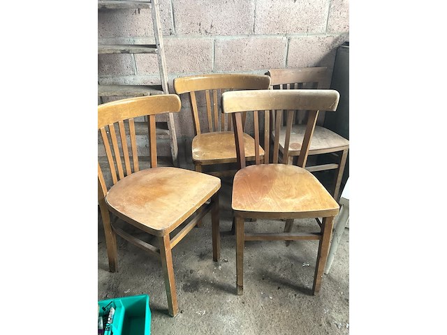 Lot 534 - laddertje, stoelen, campingtafel, ketel koper - afbeelding 7 van  8