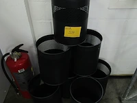 Lot 534 - metalen prullenmand. 7 stuks - afbeelding 1 van  3