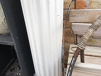 Lot 534 - polyesteren zuil - afbeelding 2 van  3