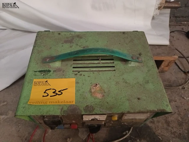 Lot 535 - batterijlader borri - afbeelding 3 van  4