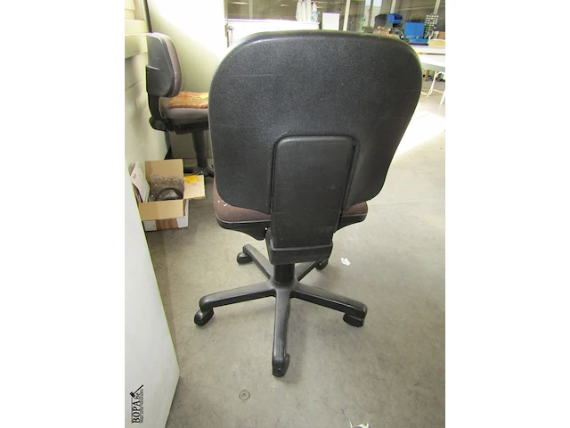 Lot 535 - bureaustoel - afbeelding 2 van  2