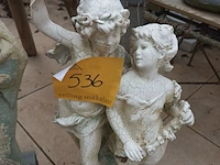 Lot 536 - tuinbeelden. 4 stuks - afbeelding 4 van  5