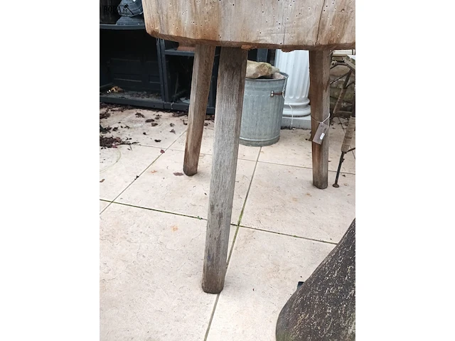 Lot 538 - houten kapblok - afbeelding 2 van  4