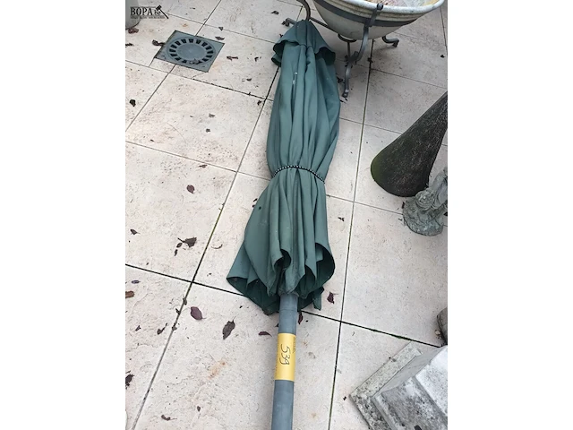 Lot 539 - parasol - afbeelding 3 van  3