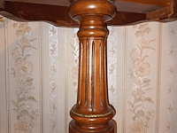 Lot 54 - bijzettafel - afbeelding 4 van  5