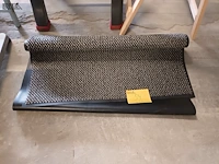 Lot 54 - droogloopmat - afbeelding 1 van  3