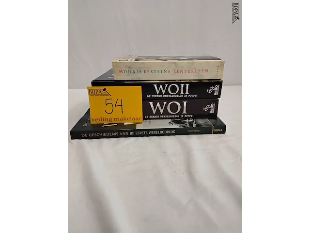Lot 54 - lot, 1e en 2e wereldoorlog, 4 boeken - afbeelding 1 van  1