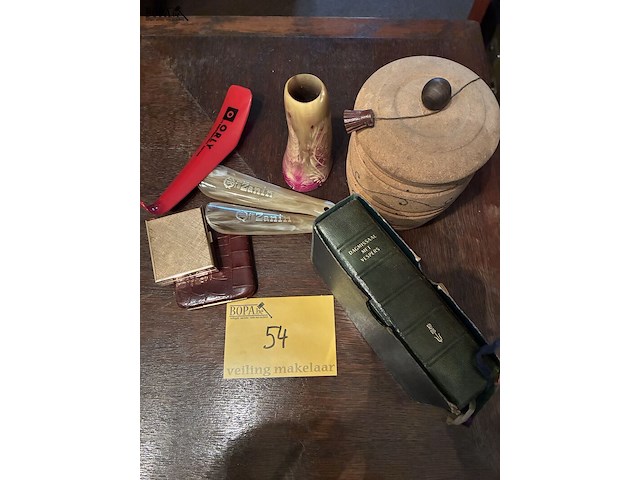 Lot 54 - lot snuisterijen - afbeelding 1 van  4