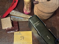 Lot 54 - lot snuisterijen - afbeelding 1 van  4