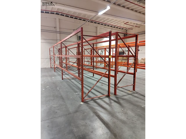 Lot 54 - magazijnstelling - afbeelding 1 van  3