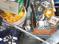 Lot 54 - materiaal voor elektrische installaties - afbeelding 2 van  5