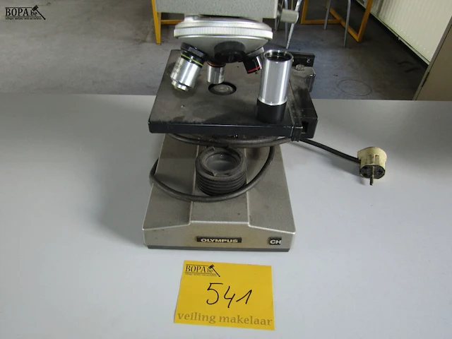 Lot 541 - microscoop olympus - afbeelding 3 van  4