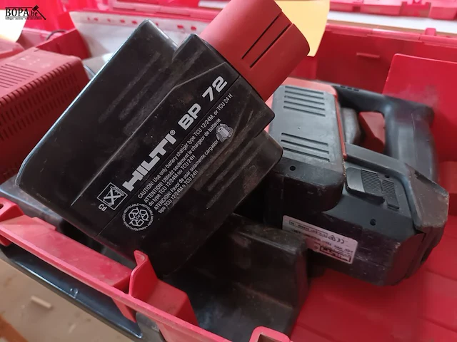 Lot 542 - accu boorhamer hilti - afbeelding 4 van  4