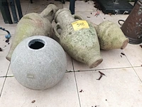 Lot 542 - tuinvazen. 4 stuks - afbeelding 2 van  4