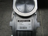Lot 544 - adapter - afbeelding 1 van  3