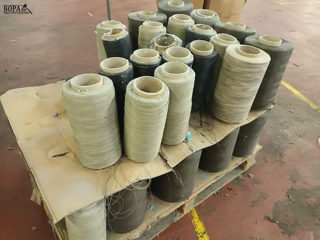 Lot 546 - pallet met garen. 3 stuks - afbeelding 4 van  5