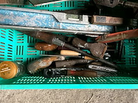 Lot 547 - bakken met divers werkmateriaal, 3 bakken - afbeelding 4 van  7