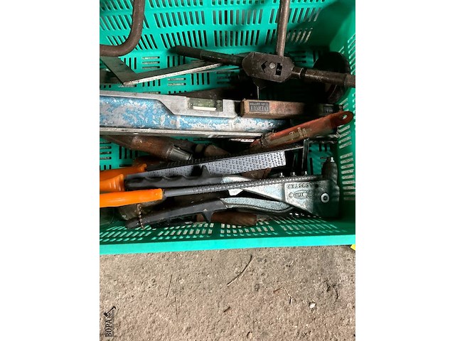 Lot 547 - bakken met divers werkmateriaal, 3 bakken - afbeelding 5 van  7