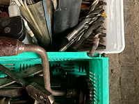 Lot 547 - bakken met divers werkmateriaal, 3 bakken - afbeelding 7 van  7