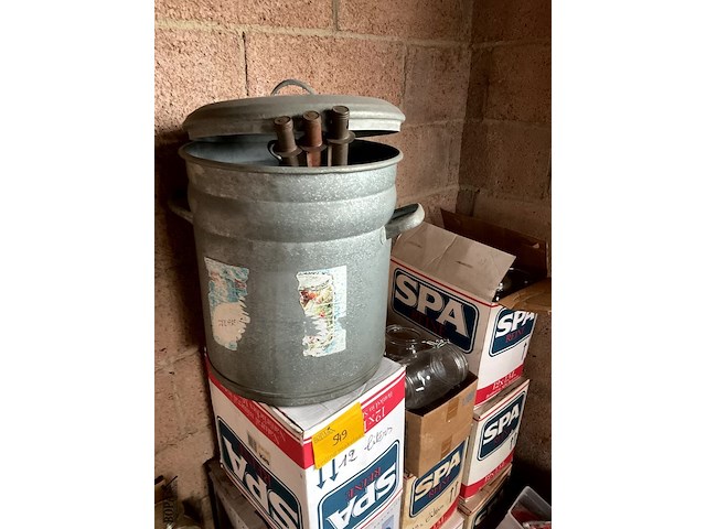 Lot 549 - lot inmaakbokalen met inmaakketel en haken en rubber dichtin - afbeelding 3 van  5