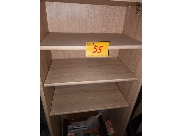 Lot 55 - boekenkast - afbeelding 3 van  3