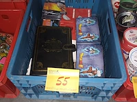 Lot 55 - collector items en tassen - afbeelding 1 van  5