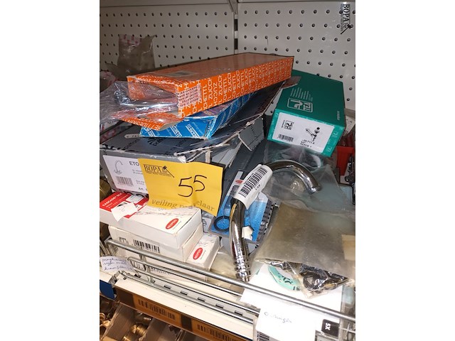 Lot 55 - mengkranen en filters - afbeelding 1 van  4