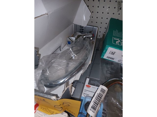 Lot 55 - mengkranen en filters - afbeelding 3 van  4