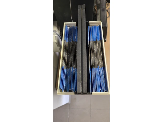 Lot 55 - platenspeler sierra + lp box serie klassiek ong 40 lp’s - afbeelding 7 van  8
