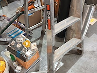 Lot 55 - trapladder little giant - afbeelding 3 van  3