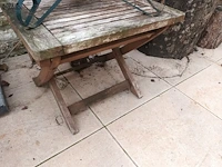 Lot 550 - houten bijzettafel en ijzeren voet - afbeelding 3 van  4