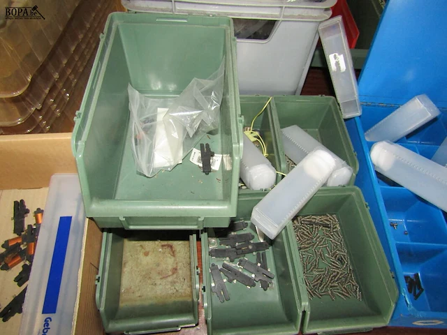 Lot 551 - bureau - afbeelding 3 van  8