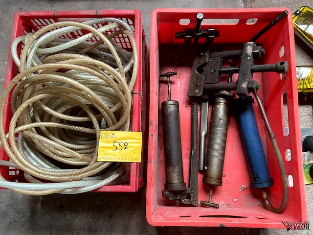 Lot 552 - lot divers werkmateriaal - afbeelding 1 van  1