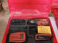 Lot 553 - accu schroefboormachine hilti - afbeelding 1 van  3