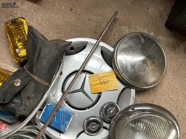 Lot 553 - losse stuken autogerief - afbeelding 3 van  9