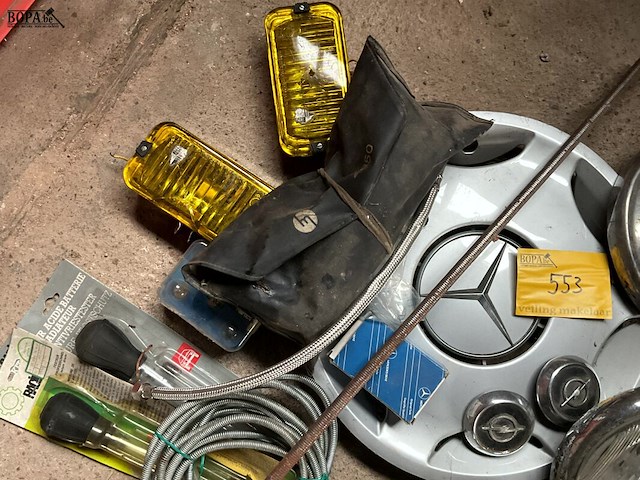 Lot 553 - losse stuken autogerief - afbeelding 4 van  9
