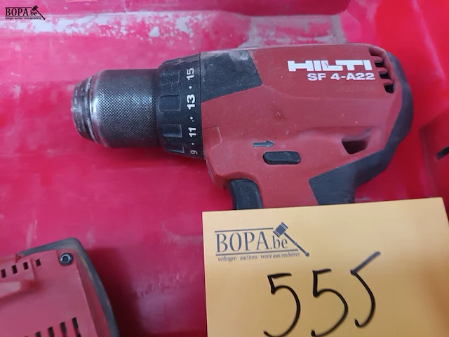 Lot 555 - accu schroefboormachine hilti - afbeelding 3 van  3