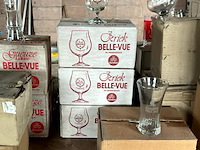 Lot 555 - groot lot glazen dranken bier water limo fruitsap - afbeelding 3 van  12