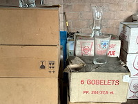 Lot 555 - groot lot glazen dranken bier water limo fruitsap - afbeelding 4 van  12