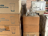 Lot 555 - groot lot glazen dranken bier water limo fruitsap - afbeelding 12 van  12