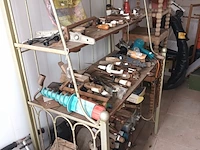 Lot 555 - metalen rek - afbeelding 1 van  3