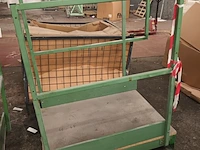 Lot 556 - metalen loopbrug. 2 stuks - afbeelding 3 van  4